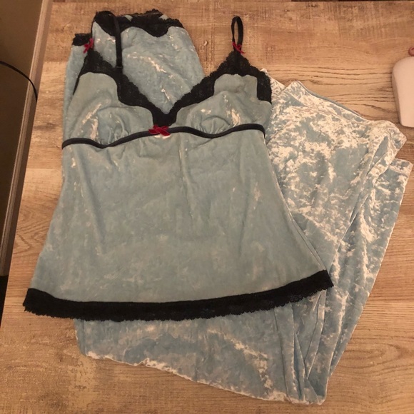 Victoria Secret Angel Collection 2 pc - Picture 1 of 4